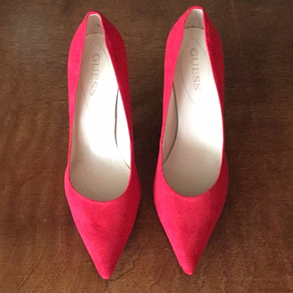 Guess Cadeo 3 Medium Red Febric Heels - Picture 2 of 8